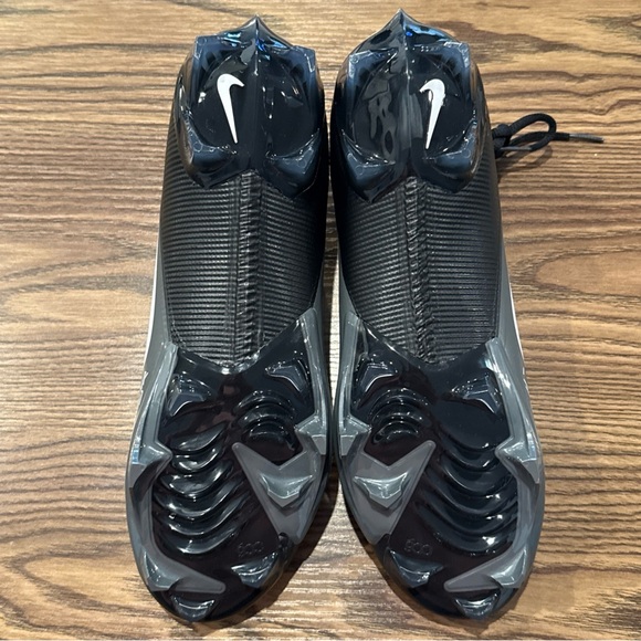 Size 11.5 Nike Vapor Edge Pro 360 2 Football Cleats DA5456-010 Black main image 6